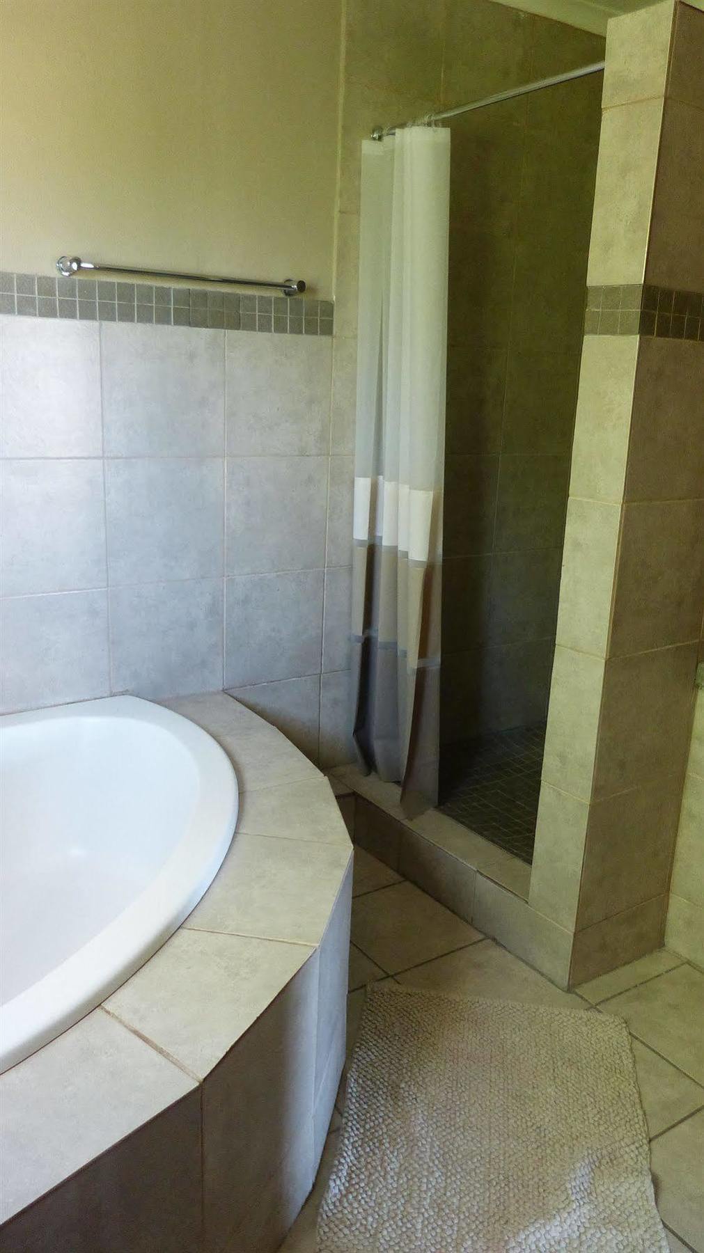 African Sands Guesthouse Load Shedding Free Bloemfontein Kültér fotó