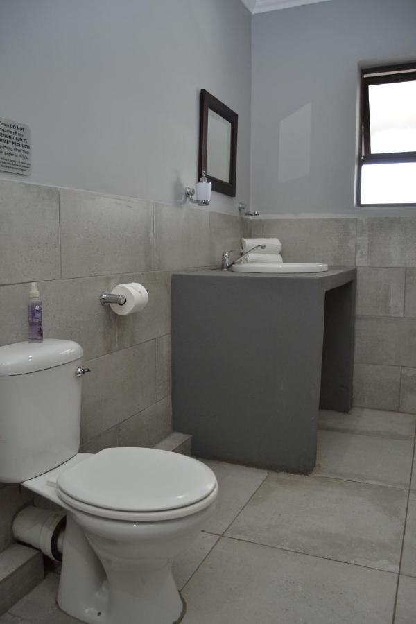 African Sands Guesthouse Load Shedding Free Bloemfontein Kültér fotó