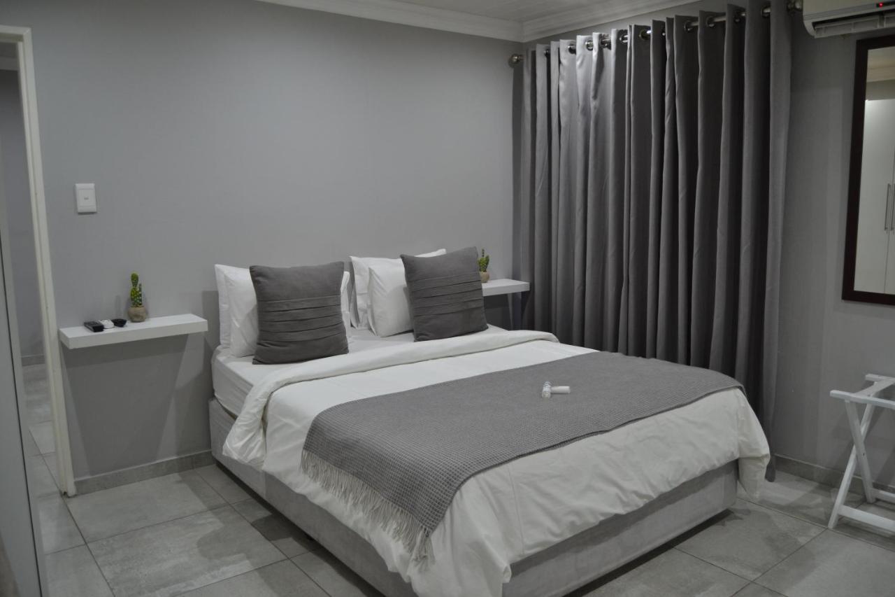 African Sands Guesthouse Load Shedding Free Bloemfontein Kültér fotó