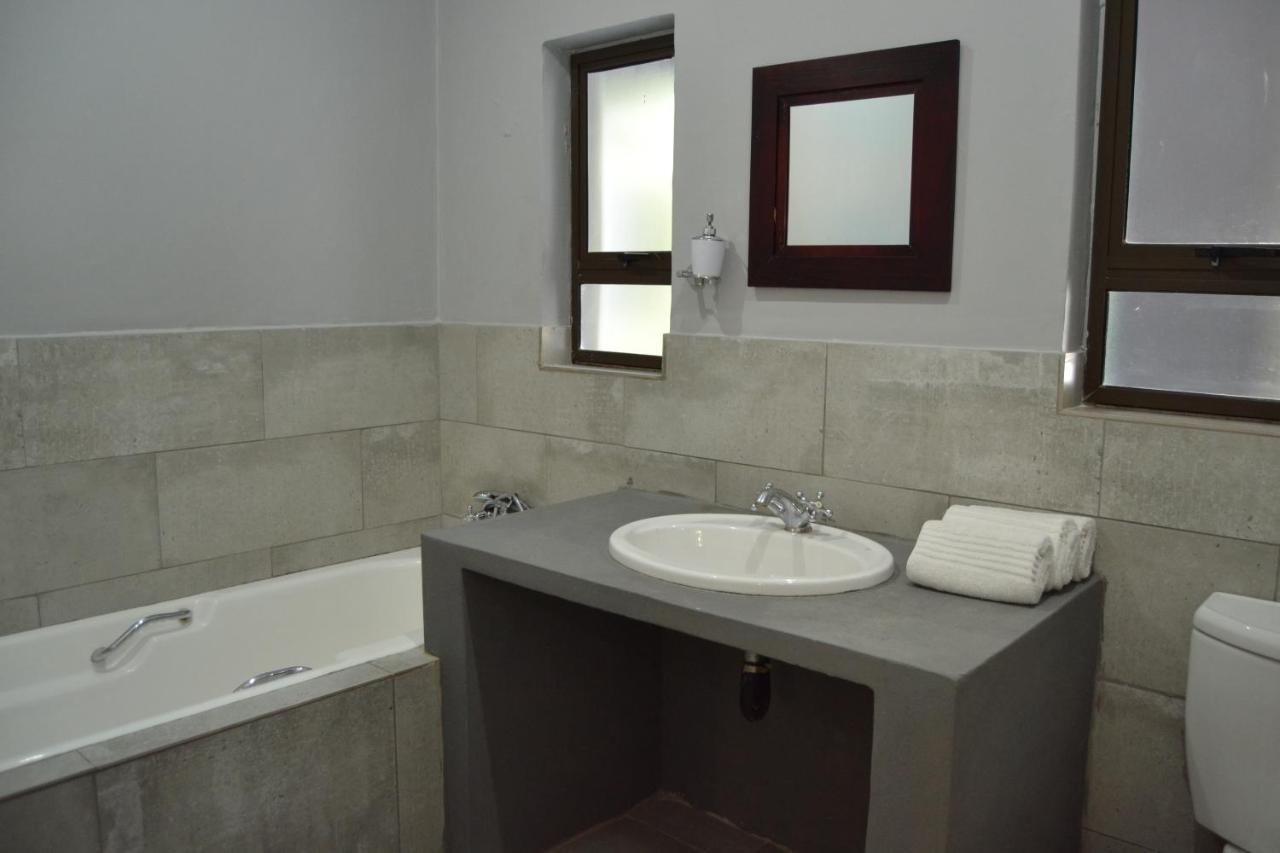 African Sands Guesthouse Load Shedding Free Bloemfontein Kültér fotó