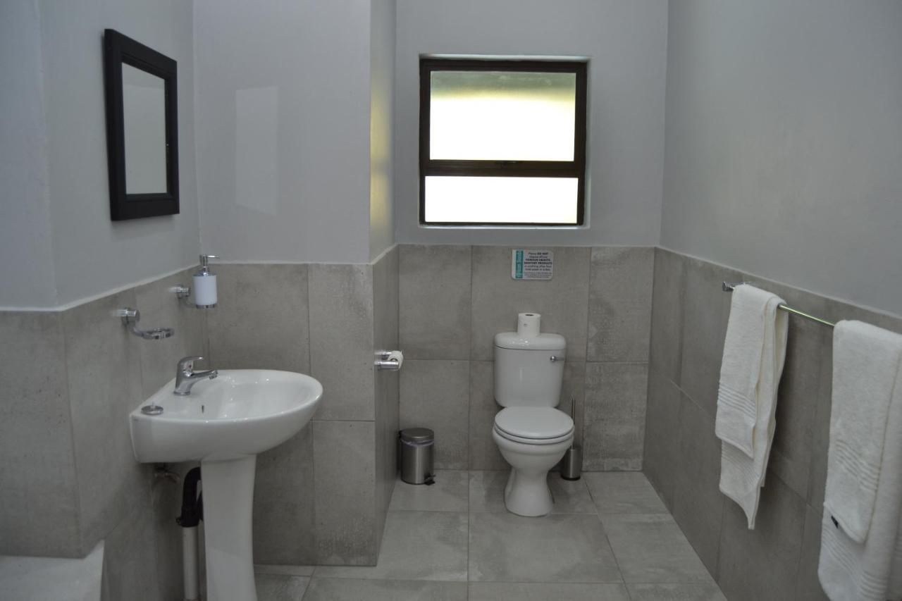 African Sands Guesthouse Load Shedding Free Bloemfontein Kültér fotó