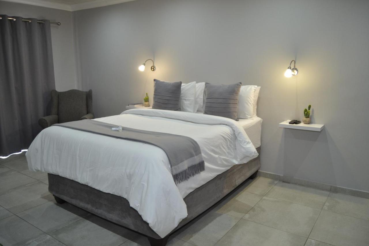 African Sands Guesthouse Load Shedding Free Bloemfontein Kültér fotó